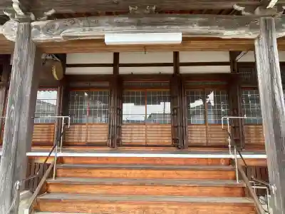 光臨寺の{uncategorized: "未分類", other: "その他", undefined: "問題あり", building: "その他建物", grave: "お墓", sacred_gate: "鳥居", guardian: "狛犬", statue: "像", buddha: "仏像", history: "歴史", nature: "自然", garden: "庭園", animal: "動物", pagoda: "塔", temizu: "手水舎", mountain_gate: "山門・神門", sanctuary: "本殿・本堂", subordinate: "末社・摂社", art: "芸術", scenery: "景色", jizo: "地蔵", ema: "絵馬", goshuin: "御朱印", omikuji: "おみくじ", items: "授与品その他", amulet: "お守り", goshuincho: "御朱印帳", eats: "食事", festival: "お祭り", votive_dance: "神楽", shichigosan: "七五三参", wedding: "結婚式", experience: "体験その他", initially: "初詣", around: "周辺", anti_infection: "感染症対策"}