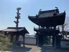 円通寺の山門