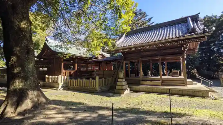 布智神社(本甲)の本殿・本堂