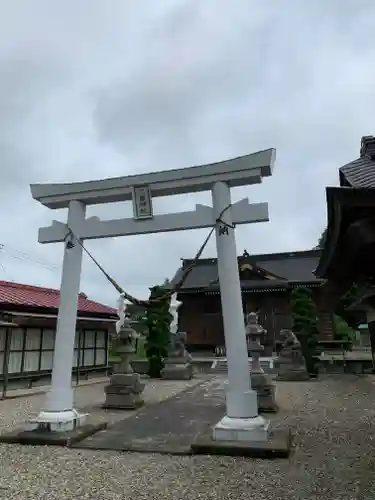 三箇神社の鳥居