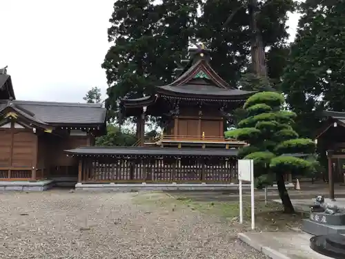 八幡宮の本殿