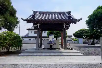 西蓮寺の手水舎