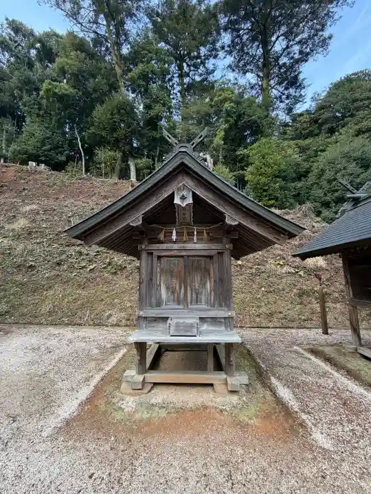 神魂神社の{uncategorized: "未分類", other: "その他", undefined: "問題あり", building: "その他建物", grave: "お墓", sacred_gate: "鳥居", guardian: "狛犬", statue: "像", buddha: "仏像", history: "歴史", nature: "自然", garden: "庭園", animal: "動物", pagoda: "塔", temizu: "手水舎", mountain_gate: "山門・神門", sanctuary: "本殿・本堂", subordinate: "末社・摂社", art: "芸術", scenery: "景色", jizo: "地蔵", ema: "絵馬", goshuin: "御朱印", omikuji: "おみくじ", items: "授与品その他", amulet: "お守り", goshuincho: "御朱印帳", eats: "食事", festival: "お祭り", votive_dance: "神楽", shichigosan: "七五三参", wedding: "結婚式", experience: "体験その他", initially: "初詣", around: "周辺", anti_infection: "感染症対策"}