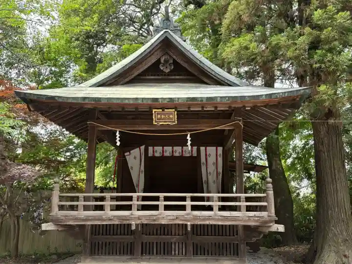 星宮神社の{uncategorized: "未分類", other: "その他", undefined: "問題あり", building: "その他建物", grave: "お墓", sacred_gate: "鳥居", guardian: "狛犬", statue: "像", buddha: "仏像", history: "歴史", nature: "自然", garden: "庭園", animal: "動物", pagoda: "塔", temizu: "手水舎", mountain_gate: "山門・神門", sanctuary: "本殿・本堂", subordinate: "末社・摂社", art: "芸術", scenery: "景色", jizo: "地蔵", ema: "絵馬", goshuin: "御朱印", omikuji: "おみくじ", items: "授与品その他", amulet: "お守り", goshuincho: "御朱印帳", eats: "食事", festival: "お祭り", votive_dance: "神楽", shichigosan: "七五三参", wedding: "結婚式", experience: "体験その他", initially: "初詣", around: "周辺", anti_infection: "感染症対策"}