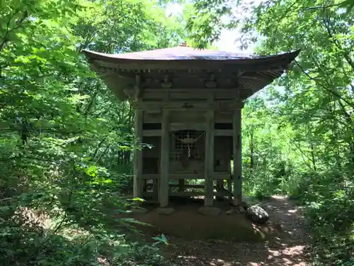 金峯神社の末社