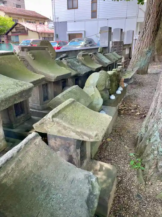 阿邪訶根神社の末社・摂社