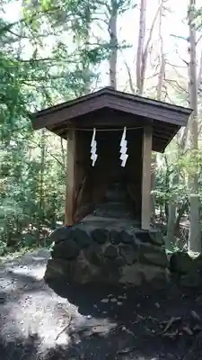 北口本宮冨士浅間神社の末社・摂社