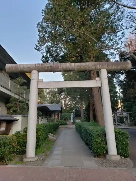 中野氷川神社の鳥居