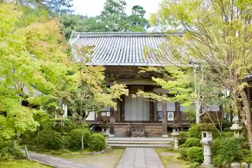 西明寺の本殿・本堂
