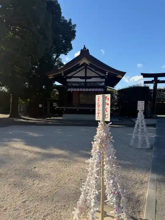 中野沼袋氷川神社の{uncategorized: "未分類", other: "その他", undefined: "問題あり", building: "その他建物", grave: "お墓", sacred_gate: "鳥居", guardian: "狛犬", statue: "像", buddha: "仏像", history: "歴史", nature: "自然", garden: "庭園", animal: "動物", pagoda: "塔", temizu: "手水舎", mountain_gate: "山門・神門", sanctuary: "本殿・本堂", subordinate: "末社・摂社", art: "芸術", scenery: "景色", jizo: "地蔵", ema: "絵馬", goshuin: "御朱印", omikuji: "おみくじ", items: "授与品その他", amulet: "お守り", goshuincho: "御朱印帳", eats: "食事", festival: "お祭り", votive_dance: "神楽", shichigosan: "七五三参", wedding: "結婚式", experience: "体験その他", initially: "初詣", around: "周辺", anti_infection: "感染症対策"}