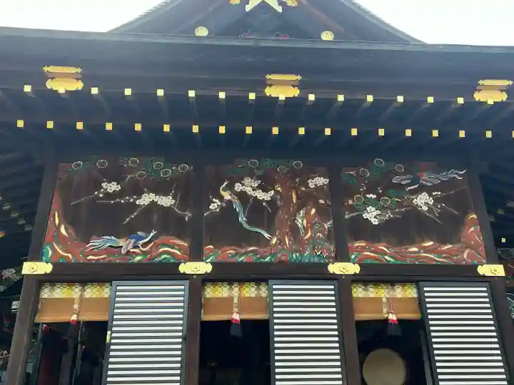 秩父神社の{uncategorized: "未分類", other: "その他", undefined: "問題あり", building: "その他建物", grave: "お墓", sacred_gate: "鳥居", guardian: "狛犬", statue: "像", buddha: "仏像", history: "歴史", nature: "自然", garden: "庭園", animal: "動物", pagoda: "塔", temizu: "手水舎", mountain_gate: "山門・神門", sanctuary: "本殿・本堂", subordinate: "末社・摂社", art: "芸術", scenery: "景色", jizo: "地蔵", ema: "絵馬", goshuin: "御朱印", omikuji: "おみくじ", items: "授与品その他", amulet: "お守り", goshuincho: "御朱印帳", eats: "食事", festival: "お祭り", votive_dance: "神楽", shichigosan: "七五三参", wedding: "結婚式", experience: "体験その他", initially: "初詣", around: "周辺", anti_infection: "感染症対策"}