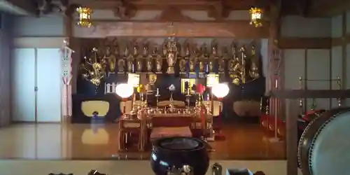 金峰寺の本殿・本堂