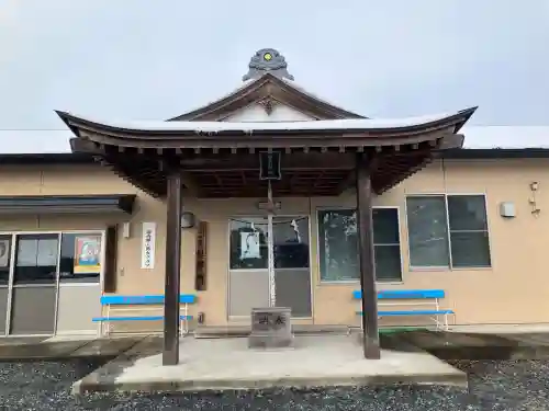貴船神社の{uncategorized: "未分類", other: "その他", undefined: "問題あり", building: "その他建物", grave: "お墓", sacred_gate: "鳥居", guardian: "狛犬", statue: "像", buddha: "仏像", history: "歴史", nature: "自然", garden: "庭園", animal: "動物", pagoda: "塔", temizu: "手水舎", mountain_gate: "山門・神門", sanctuary: "本殿・本堂", subordinate: "末社・摂社", art: "芸術", scenery: "景色", jizo: "地蔵", ema: "絵馬", goshuin: "御朱印", omikuji: "おみくじ", items: "授与品その他", amulet: "お守り", goshuincho: "御朱印帳", eats: "食事", festival: "お祭り", votive_dance: "神楽", shichigosan: "七五三参", wedding: "結婚式", experience: "体験その他", initially: "初詣", around: "周辺", anti_infection: "感染症対策"}
