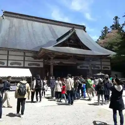 中尊寺の本殿・本堂