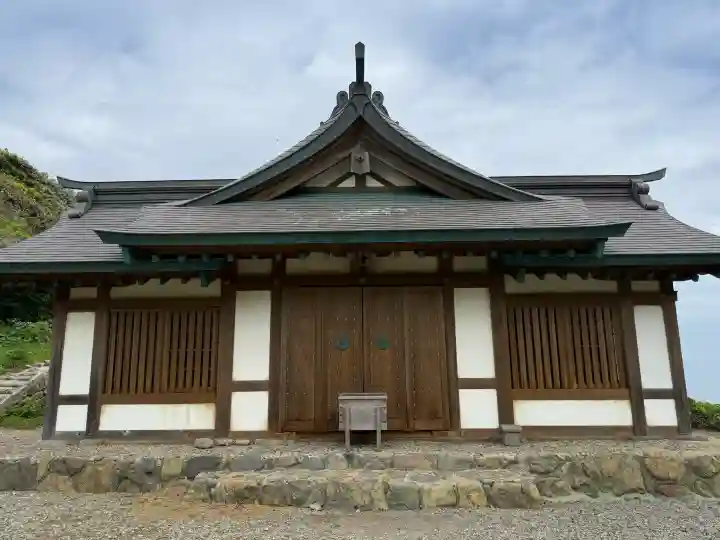 宗像大社沖津宮遥拝所の{uncategorized: "未分類", other: "その他", undefined: "問題あり", building: "その他建物", grave: "お墓", sacred_gate: "鳥居", guardian: "狛犬", statue: "像", buddha: "仏像", history: "歴史", nature: "自然", garden: "庭園", animal: "動物", pagoda: "塔", temizu: "手水舎", mountain_gate: "山門・神門", sanctuary: "本殿・本堂", subordinate: "末社・摂社", art: "芸術", scenery: "景色", jizo: "地蔵", ema: "絵馬", goshuin: "御朱印", omikuji: "おみくじ", items: "授与品その他", amulet: "お守り", goshuincho: "御朱印帳", eats: "食事", festival: "お祭り", votive_dance: "神楽", shichigosan: "七五三参", wedding: "結婚式", experience: "体験その他", initially: "初詣", around: "周辺", anti_infection: "感染症対策"}