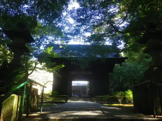 妙本寺の山門・神門