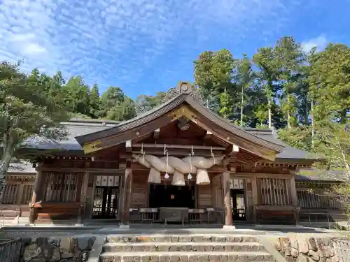 熊野大社の{uncategorized: "未分類", other: "その他", undefined: "問題あり", building: "その他建物", grave: "お墓", sacred_gate: "鳥居", guardian: "狛犬", statue: "像", buddha: "仏像", history: "歴史", nature: "自然", garden: "庭園", animal: "動物", pagoda: "塔", temizu: "手水舎", mountain_gate: "山門・神門", sanctuary: "本殿・本堂", subordinate: "末社・摂社", art: "芸術", scenery: "景色", jizo: "地蔵", ema: "絵馬", goshuin: "御朱印", omikuji: "おみくじ", items: "授与品その他", amulet: "お守り", goshuincho: "御朱印帳", eats: "食事", festival: "お祭り", votive_dance: "神楽", shichigosan: "七五三参", wedding: "結婚式", experience: "体験その他", initially: "初詣", around: "周辺", anti_infection: "感染症対策"}