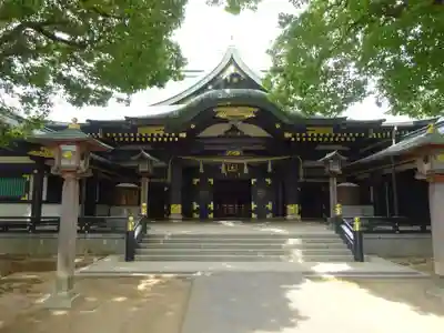 穴八幡宮の本殿・本堂