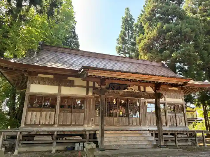 神明社の{uncategorized: "未分類", other: "その他", undefined: "問題あり", building: "その他建物", grave: "お墓", sacred_gate: "鳥居", guardian: "狛犬", statue: "像", buddha: "仏像", history: "歴史", nature: "自然", garden: "庭園", animal: "動物", pagoda: "塔", temizu: "手水舎", mountain_gate: "山門・神門", sanctuary: "本殿・本堂", subordinate: "末社・摂社", art: "芸術", scenery: "景色", jizo: "地蔵", ema: "絵馬", goshuin: "御朱印", omikuji: "おみくじ", items: "授与品その他", amulet: "お守り", goshuincho: "御朱印帳", eats: "食事", festival: "お祭り", votive_dance: "神楽", shichigosan: "七五三参", wedding: "結婚式", experience: "体験その他", initially: "初詣", around: "周辺", anti_infection: "感染症対策"}