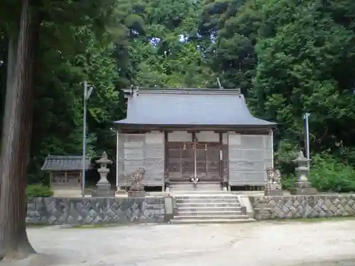 小虫神社の本殿・本堂