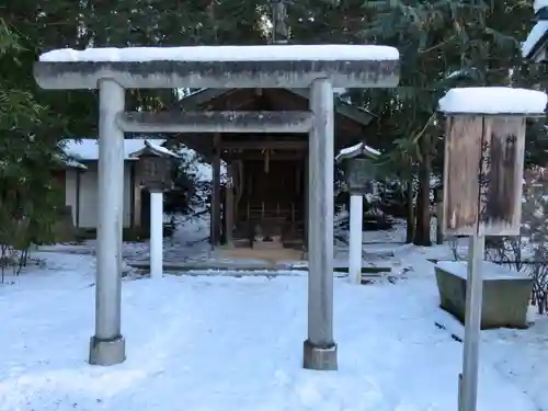 盛岡八幡宮の末社