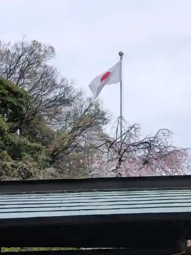 根岸八幡神社の{uncategorized: "未分類", other: "その他", undefined: "問題あり", building: "その他建物", grave: "お墓", sacred_gate: "鳥居", guardian: "狛犬", statue: "像", buddha: "仏像", history: "歴史", nature: "自然", garden: "庭園", animal: "動物", pagoda: "塔", temizu: "手水舎", mountain_gate: "山門・神門", sanctuary: "本殿・本堂", subordinate: "末社・摂社", art: "芸術", scenery: "景色", jizo: "地蔵", ema: "絵馬", goshuin: "御朱印", omikuji: "おみくじ", items: "授与品その他", amulet: "お守り", goshuincho: "御朱印帳", eats: "食事", festival: "お祭り", votive_dance: "神楽", shichigosan: "七五三参", wedding: "結婚式", experience: "体験その他", initially: "初詣", around: "周辺", anti_infection: "感染症対策"}