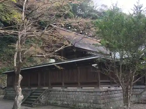 安房神社の本殿・本堂