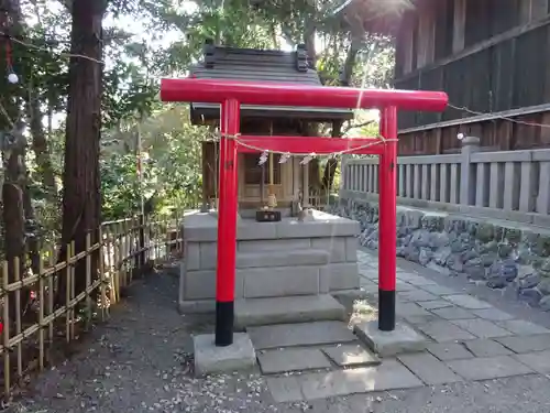 白笹稲荷神社の末社・摂社