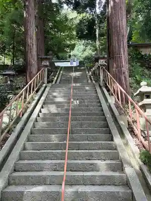 胡桃下稲荷神社の庭園