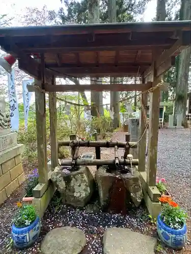 坪沼八幡神社の手水舎