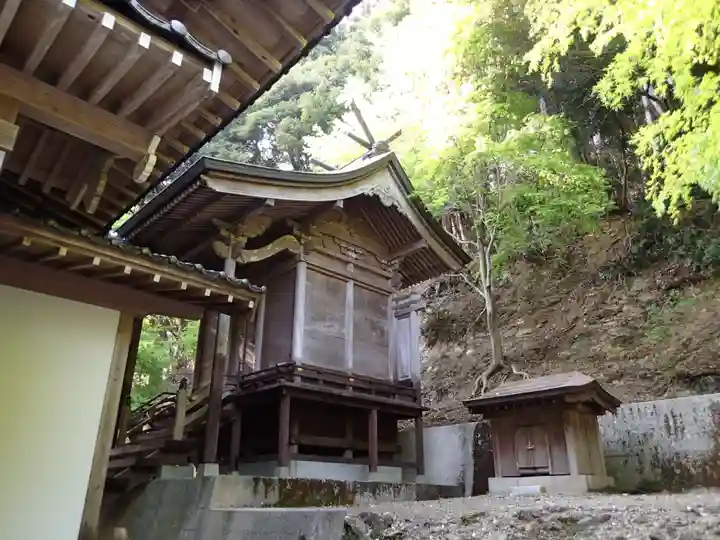 島大国魂御子神社の本殿・本堂