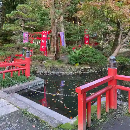 間々田八幡宮の庭園