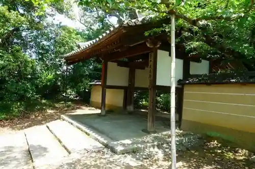 長岳寺の山門