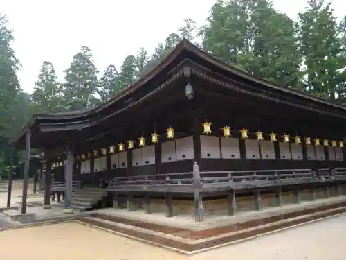 壇上伽藍の{uncategorized: "未分類", other: "その他", undefined: "問題あり", building: "その他建物", grave: "お墓", sacred_gate: "鳥居", guardian: "狛犬", statue: "像", buddha: "仏像", history: "歴史", nature: "自然", garden: "庭園", animal: "動物", pagoda: "塔", temizu: "手水舎", mountain_gate: "山門・神門", sanctuary: "本殿・本堂", subordinate: "末社・摂社", art: "芸術", scenery: "景色", jizo: "地蔵", ema: "絵馬", goshuin: "御朱印", omikuji: "おみくじ", items: "授与品その他", amulet: "お守り", goshuincho: "御朱印帳", eats: "食事", festival: "お祭り", votive_dance: "神楽", shichigosan: "七五三参", wedding: "結婚式", experience: "体験その他", initially: "初詣", around: "周辺", anti_infection: "感染症対策"}
