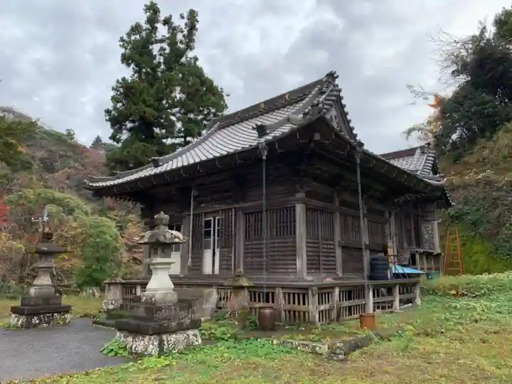 八幡神社の本殿・本堂