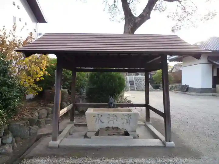 興正寺の手水舎