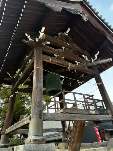 菅原神社の{uncategorized: "未分類", other: "その他", undefined: "問題あり", building: "その他建物", grave: "お墓", sacred_gate: "鳥居", guardian: "狛犬", statue: "像", buddha: "仏像", history: "歴史", nature: "自然", garden: "庭園", animal: "動物", pagoda: "塔", temizu: "手水舎", mountain_gate: "山門・神門", sanctuary: "本殿・本堂", subordinate: "末社・摂社", art: "芸術", scenery: "景色", jizo: "地蔵", ema: "絵馬", goshuin: "御朱印", omikuji: "おみくじ", items: "授与品その他", amulet: "お守り", goshuincho: "御朱印帳", eats: "食事", festival: "お祭り", votive_dance: "神楽", shichigosan: "七五三参", wedding: "結婚式", experience: "体験その他", initially: "初詣", around: "周辺", anti_infection: "感染症対策"}
