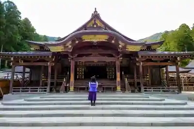 彌彦神社の本殿・本堂