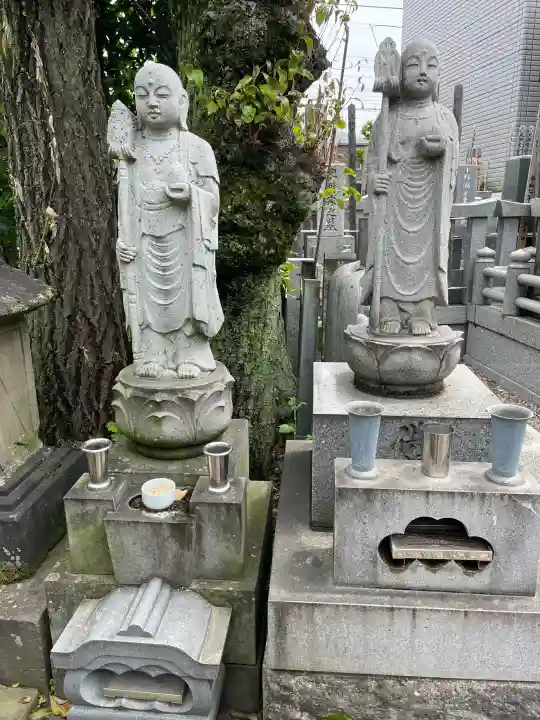 大林院の{uncategorized: "未分類", other: "その他", undefined: "問題あり", building: "その他建物", grave: "お墓", sacred_gate: "鳥居", guardian: "狛犬", statue: "像", buddha: "仏像", history: "歴史", nature: "自然", garden: "庭園", animal: "動物", pagoda: "塔", temizu: "手水舎", mountain_gate: "山門・神門", sanctuary: "本殿・本堂", subordinate: "末社・摂社", art: "芸術", scenery: "景色", jizo: "地蔵", ema: "絵馬", goshuin: "御朱印", omikuji: "おみくじ", items: "授与品その他", amulet: "お守り", goshuincho: "御朱印帳", eats: "食事", festival: "お祭り", votive_dance: "神楽", shichigosan: "七五三参", wedding: "結婚式", experience: "体験その他", initially: "初詣", around: "周辺", anti_infection: "感染症対策"}