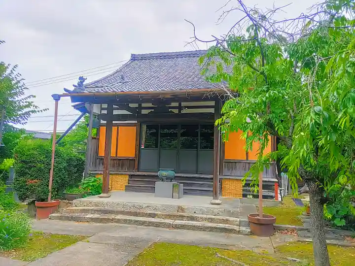 加納院(東源寺)の本殿・本堂