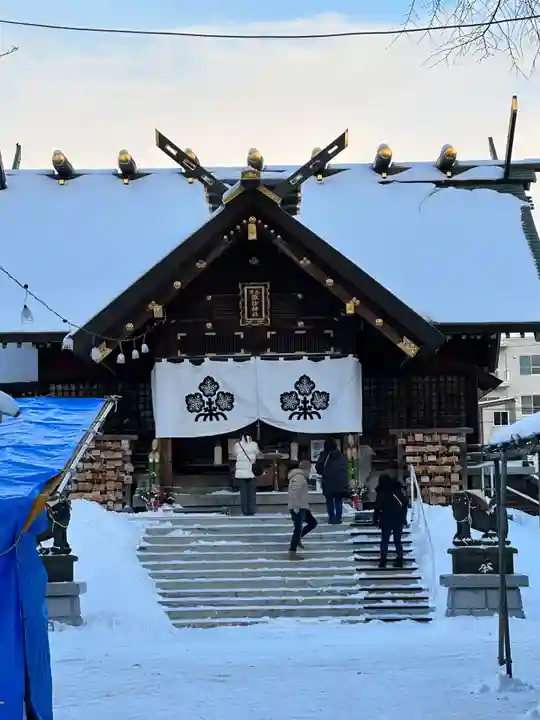 札幌諏訪神社の本殿・本堂