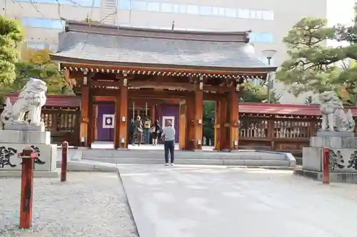 警固神社の山門