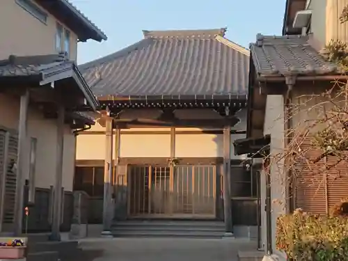 秋葉寺の本殿・本堂