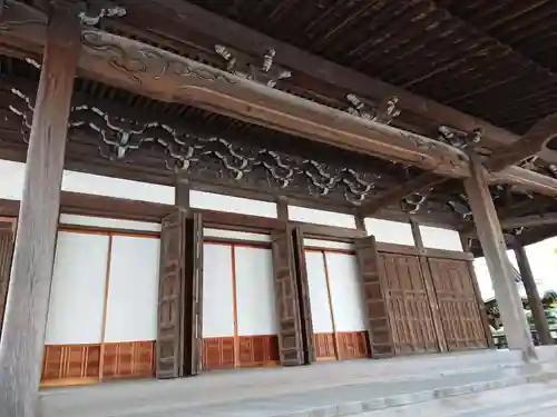 勝鬘寺の本殿・本堂