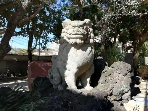 柏諏訪神社の狛犬