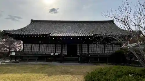 勧修寺の本殿・本堂