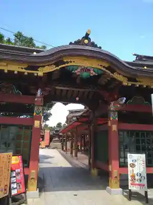 大杉神社の山門・神門
