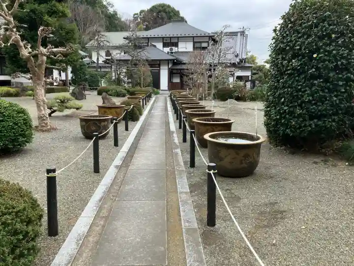 長福寺の{uncategorized: "未分類", other: "その他", undefined: "問題あり", building: "その他建物", grave: "お墓", sacred_gate: "鳥居", guardian: "狛犬", statue: "像", buddha: "仏像", history: "歴史", nature: "自然", garden: "庭園", animal: "動物", pagoda: "塔", temizu: "手水舎", mountain_gate: "山門・神門", sanctuary: "本殿・本堂", subordinate: "末社・摂社", art: "芸術", scenery: "景色", jizo: "地蔵", ema: "絵馬", goshuin: "御朱印", omikuji: "おみくじ", items: "授与品その他", amulet: "お守り", goshuincho: "御朱印帳", eats: "食事", festival: "お祭り", votive_dance: "神楽", shichigosan: "七五三参", wedding: "結婚式", experience: "体験その他", initially: "初詣", around: "周辺", anti_infection: "感染症対策"}