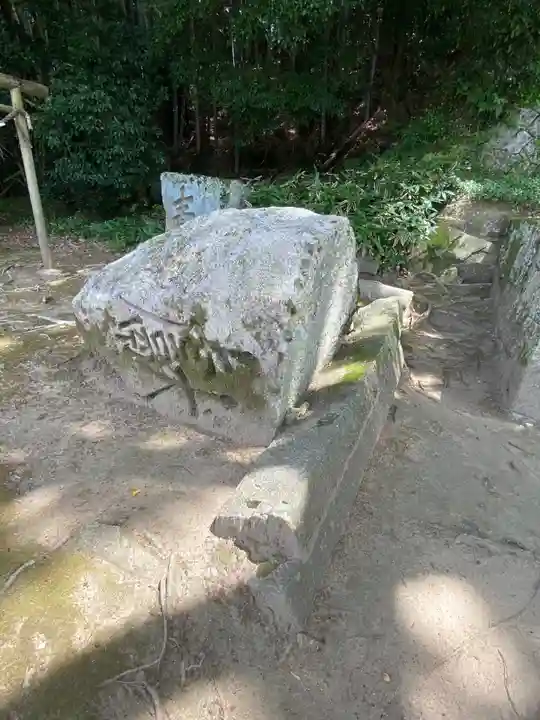 恩徳寺古立石不動明王(岡山県)