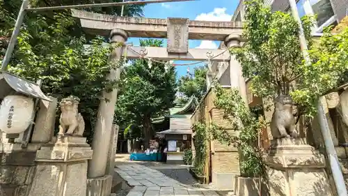 小野照崎神社の鳥居